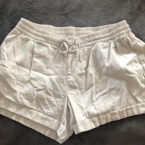 Linen shorts